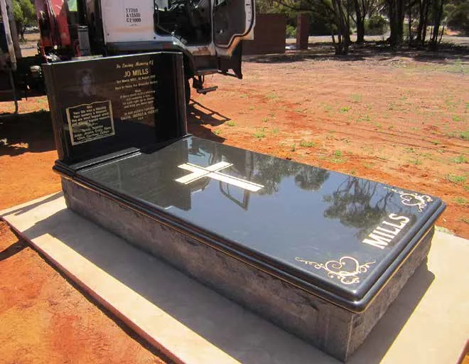 Full Monument FMM-28